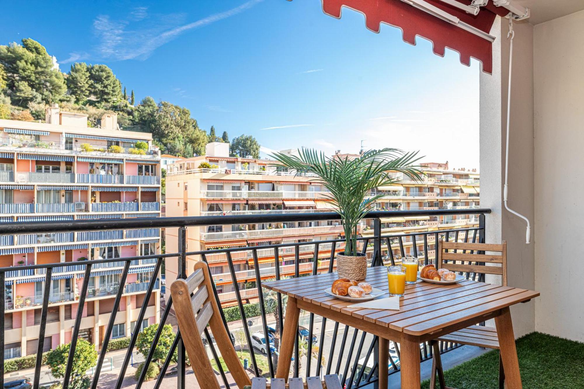 Intercontinental Superbe Appartement Avec Piscine Menton Exterior foto